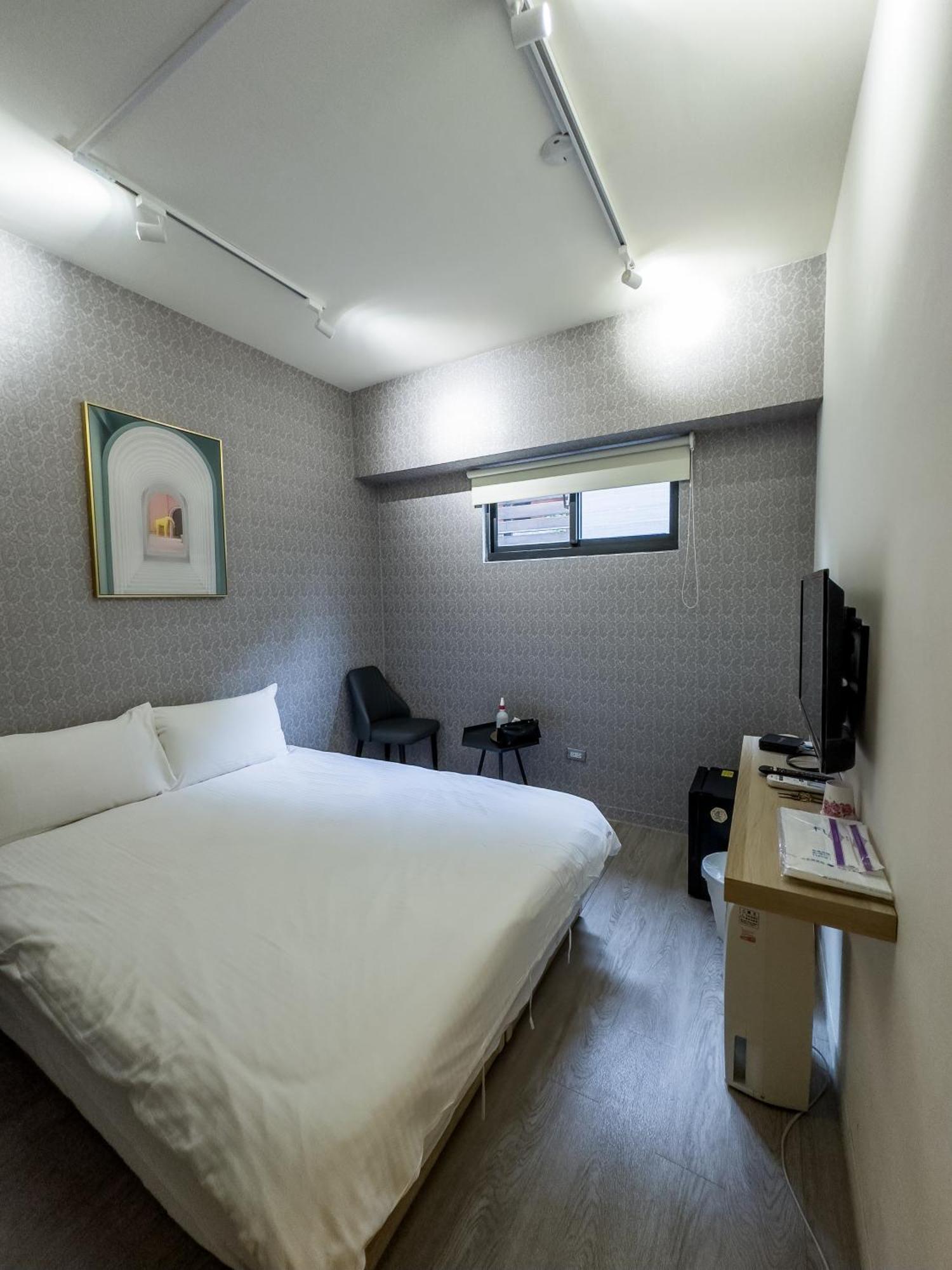 Oro旅宿 Taichung Exterior photo